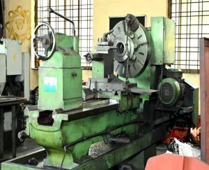 machine_shop_Conventional_Lathe